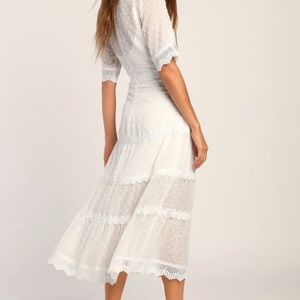 Brand new, never worn. Size medium on lulus website